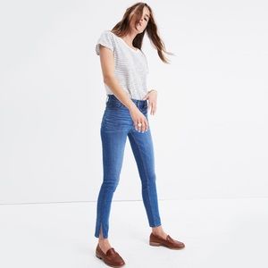 9" High rise skinny with ankle slit